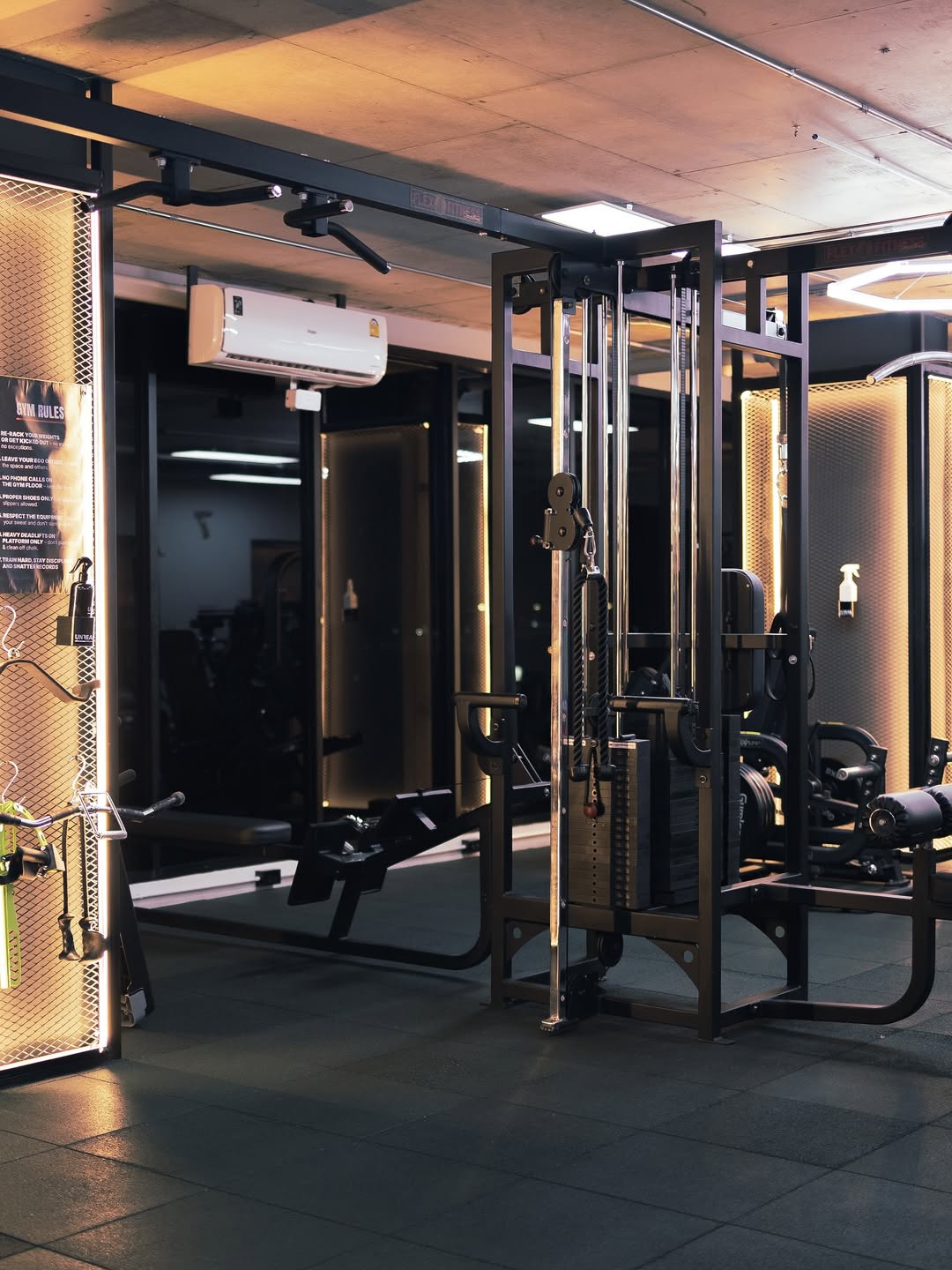 8 station gym machine